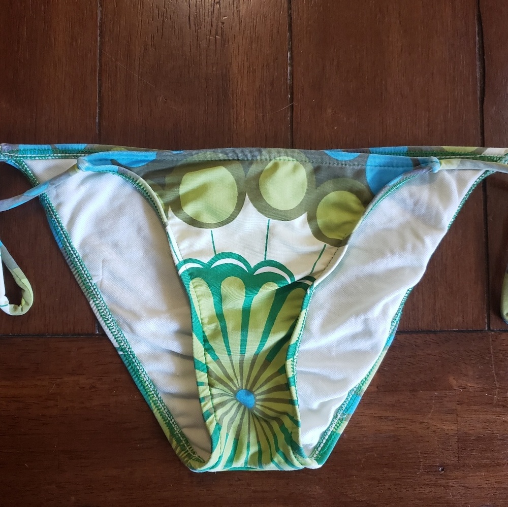 Bathing suit - Picture 4 of 5